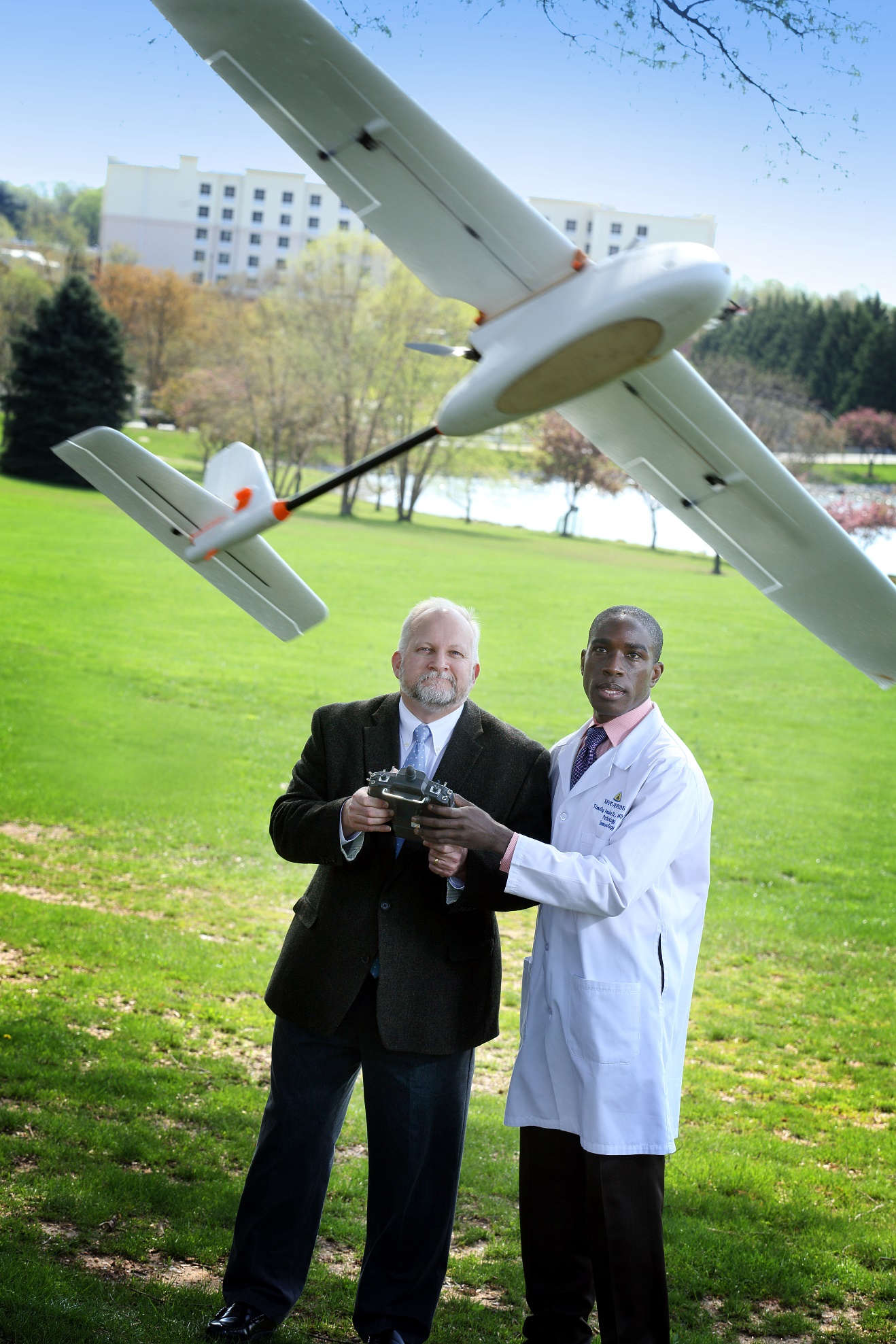 Pathologist Timothy Amukele teamed with Robert Chalmers and other engineers to create a drone courier system that transports blood to diagnostic laboratories. Johns Hopkins Medicine