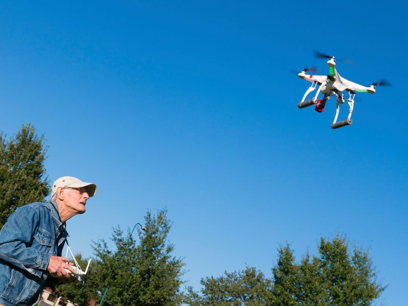Aviation insurer offers ground rules for drones